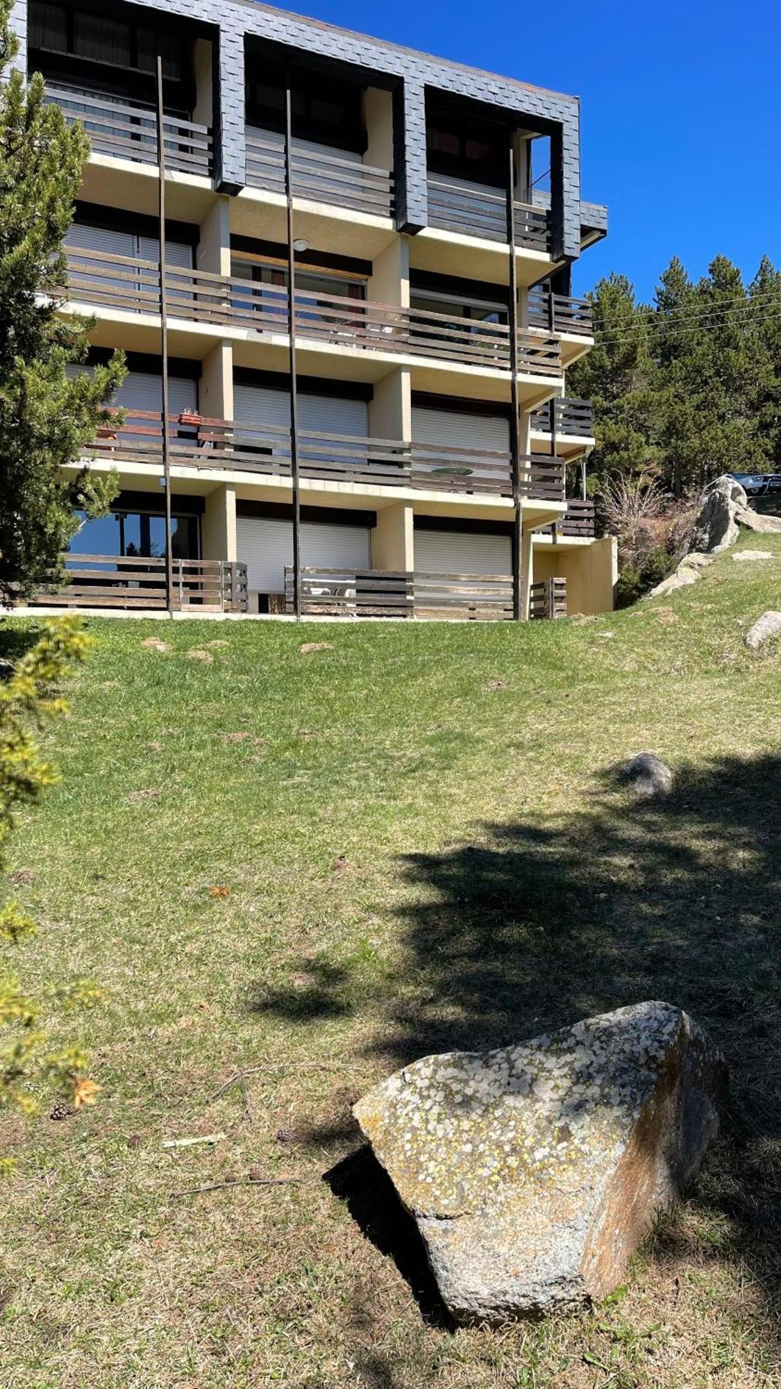 Joli Studio Pres De La Foret Font-Romeu-Odeillo-Via Exterior photo